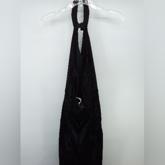 The Edit By Seventeen Juniors Chocker Neck Velvet Ankle Jumpsuit Black 9 - Picture 10 of 16